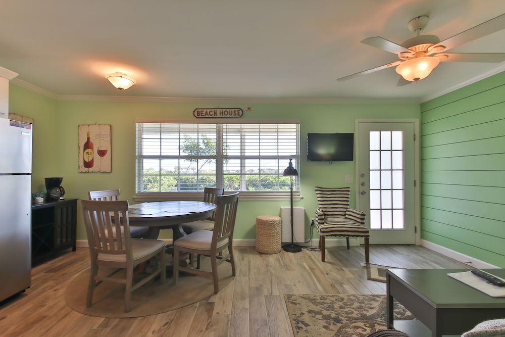 Tradewinds Beach Resort 42/68