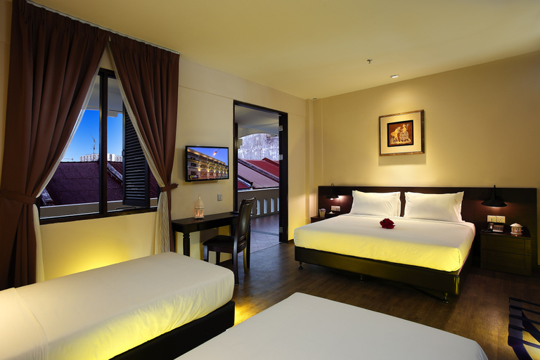 Raffles, Suite, King and Twin Beds