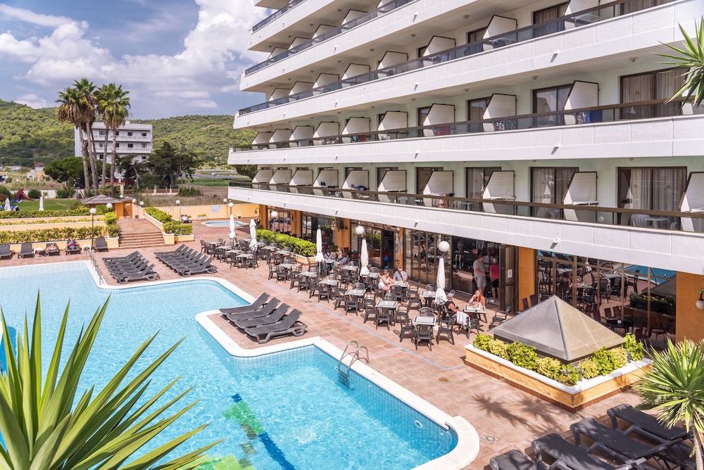 Tropic Park Hotel in MALGRAT DE MAR