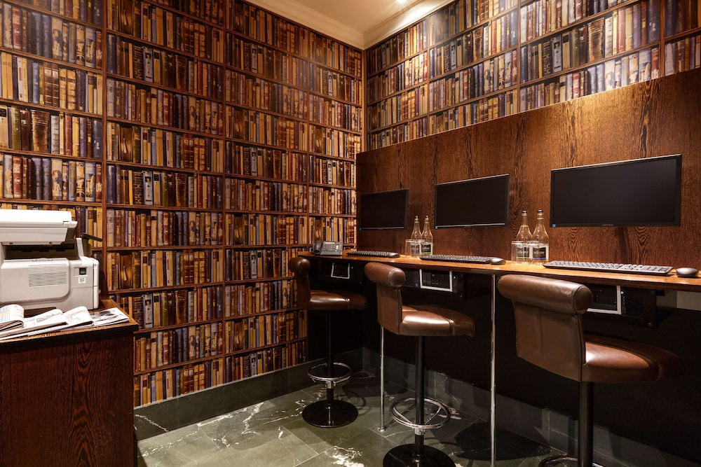 Guild Hotel Marble Arch 57/68