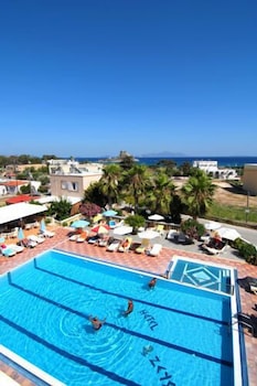 Zeus Hotel 19/28
