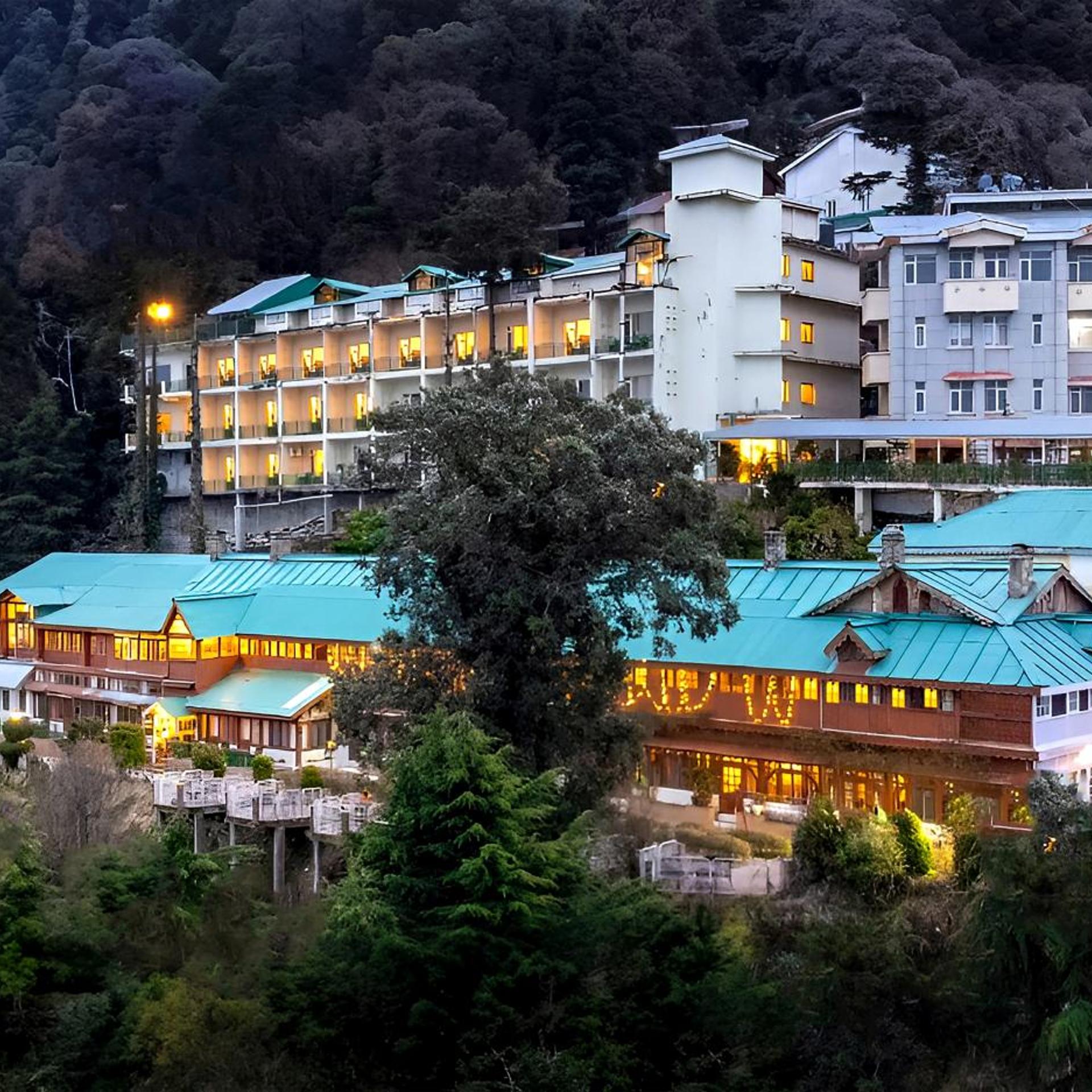 GRAND VIEW HOTEL 3/51