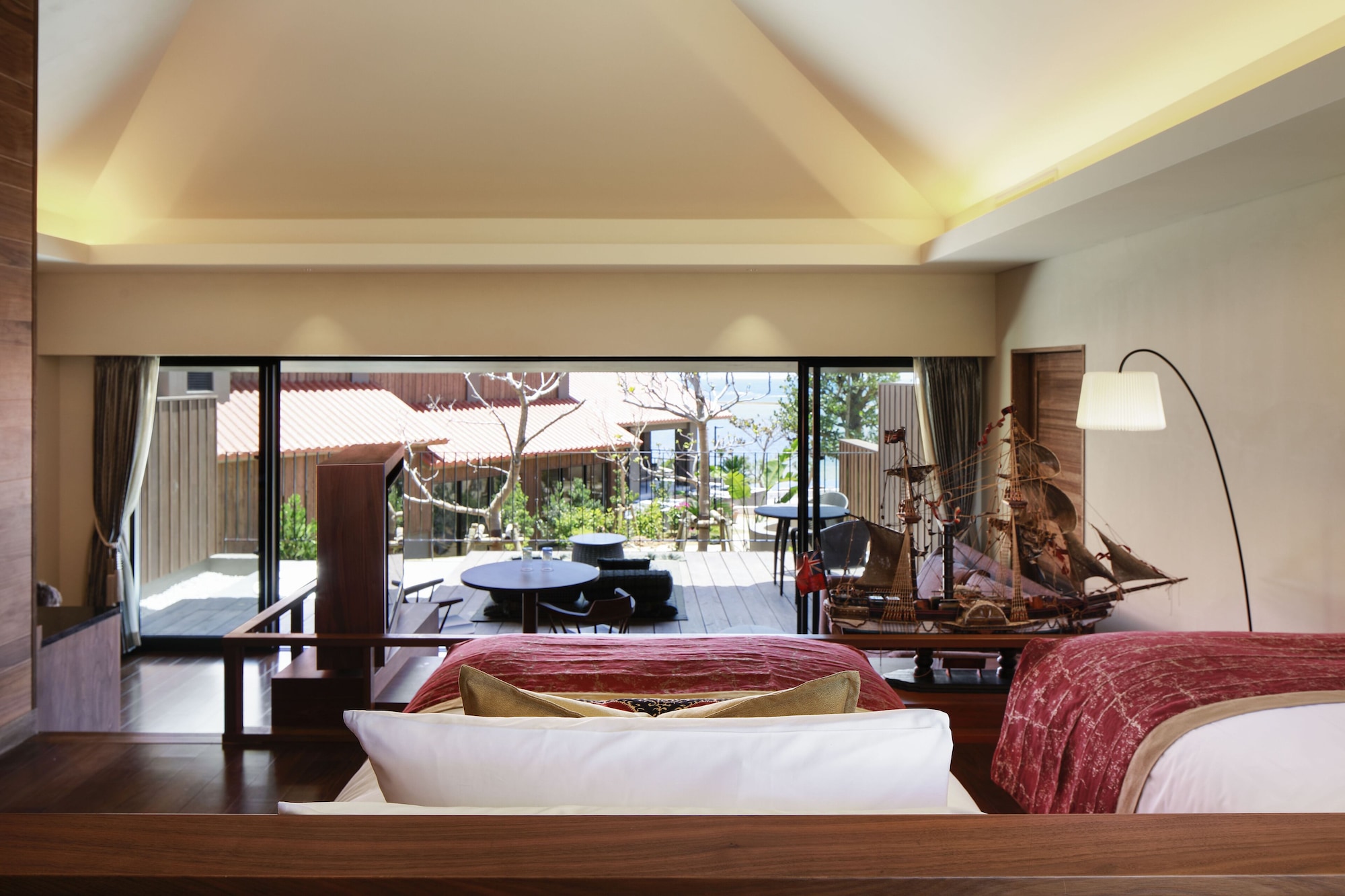 Standard, Twin Beds
