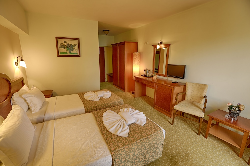 Kayhanbey Hotel 32/67