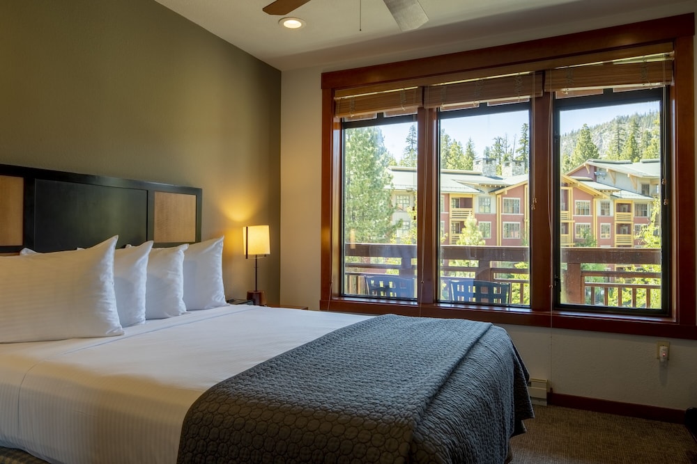 3 Bedrooms, Condominium, Condo, 1 King and 2 Queen Beds