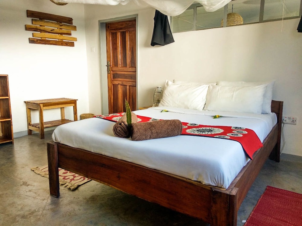 Kamunjila Lodge 15/50