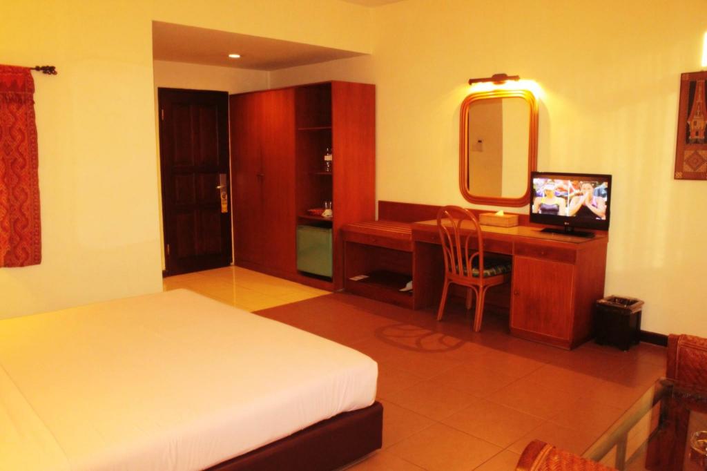 Losari Beach Inn 17/32