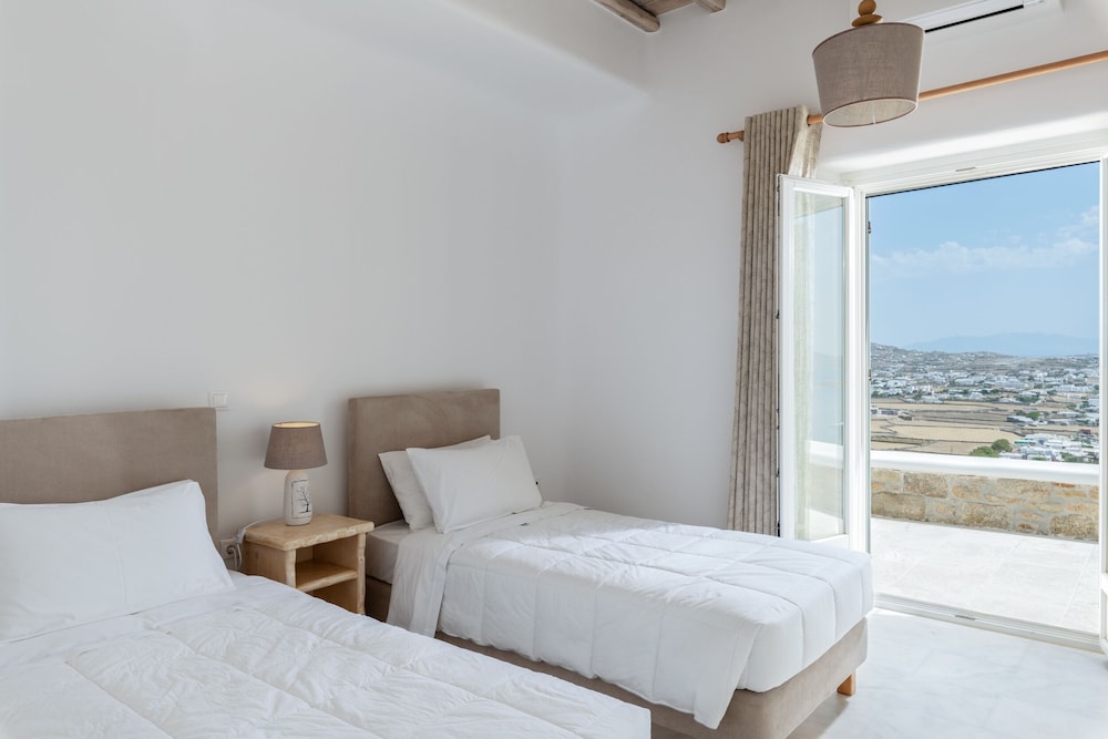Mykonos Divino 11/50