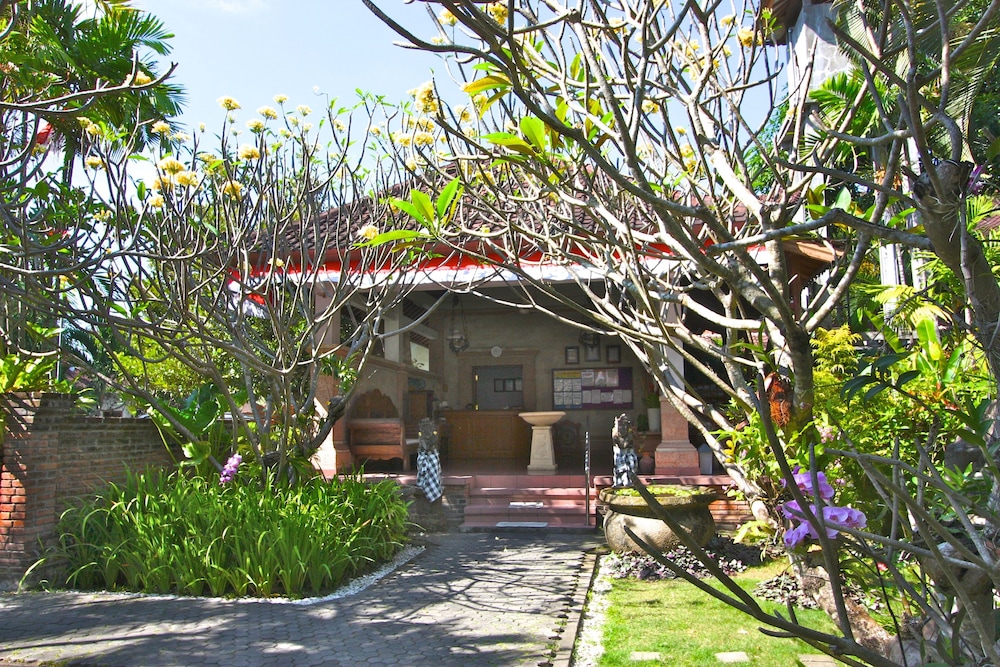 BUMI AYU BUNGALOWS 3/66