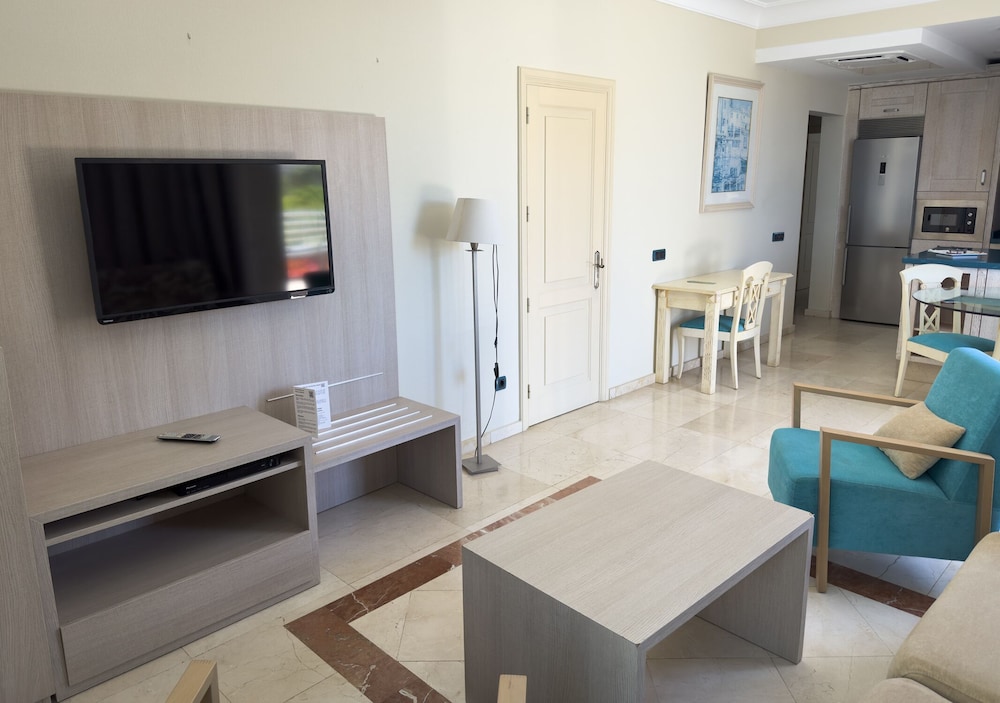 Holiday Club Playa Amadores 32/65