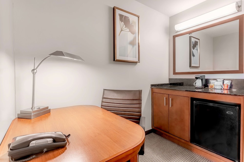 Hyatt Place Salt Lake City Airport 49/51