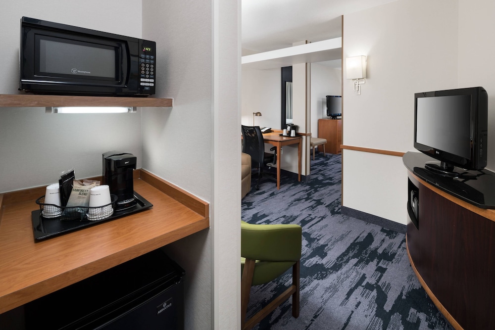 Fairfield Inn Suites South Bend At Notre Dame 19/34