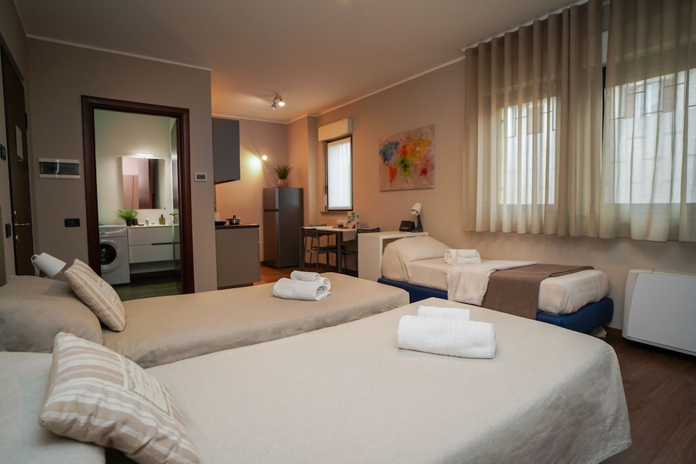 Expo Residence Rho 18/50