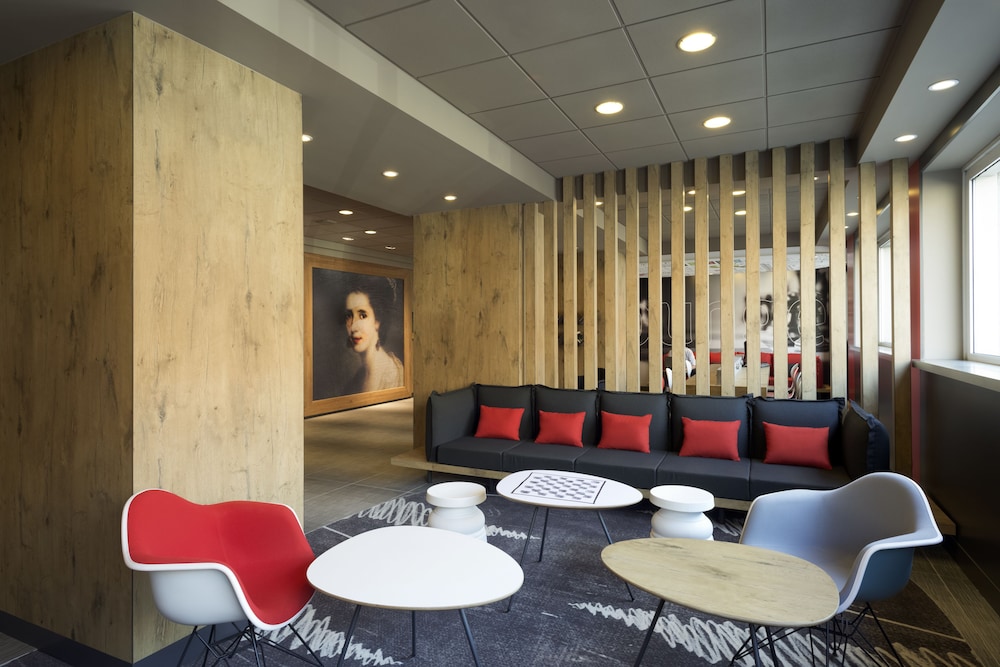 Ibis Milano Centro 9/77