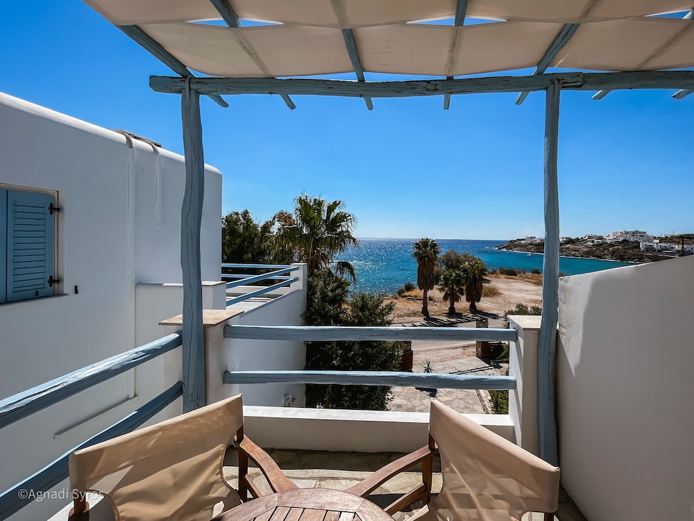 Agnadi Syros Studios & Rooms 22/50