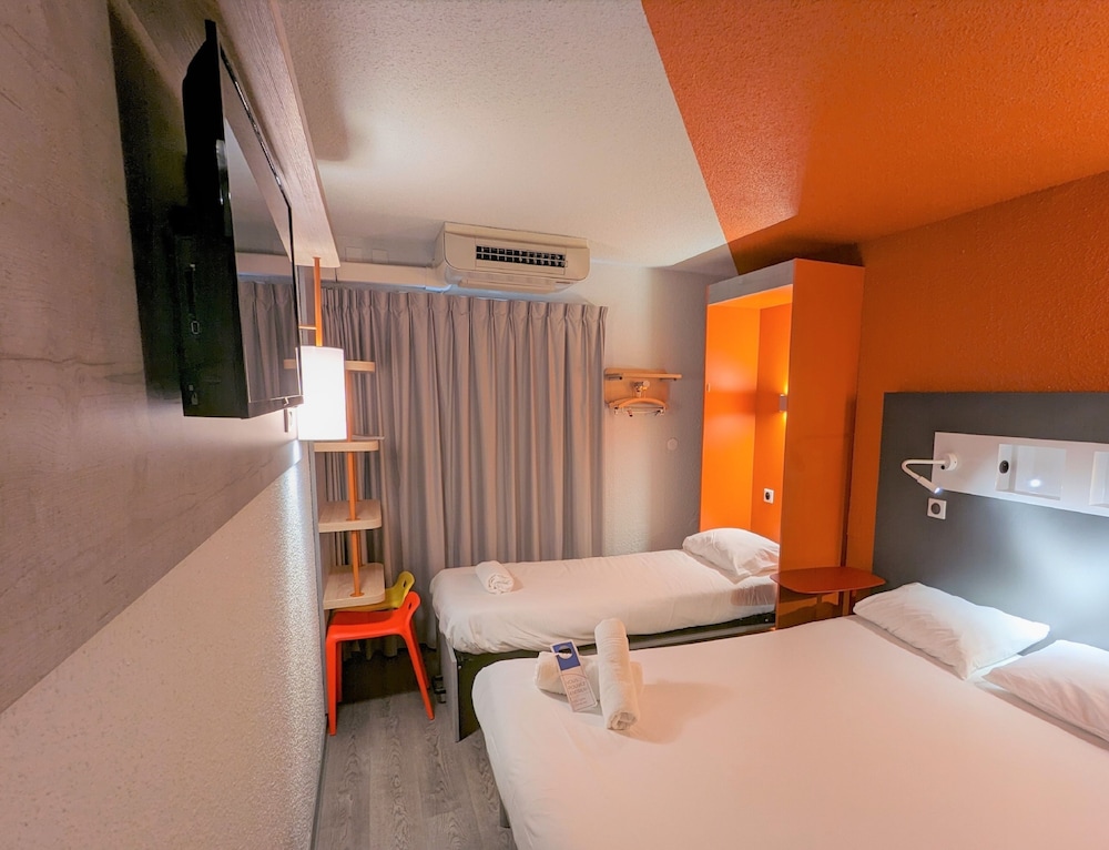 Ibis Budget Marseille Vieux Port 25/67