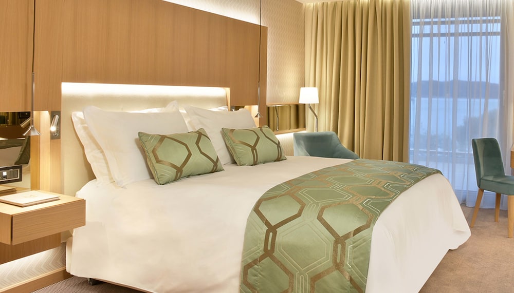 Maestral Resort & Casino 13/50