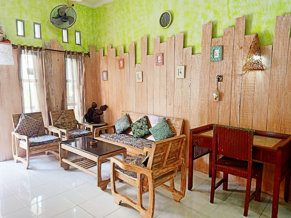 Santhika B&B 30/50