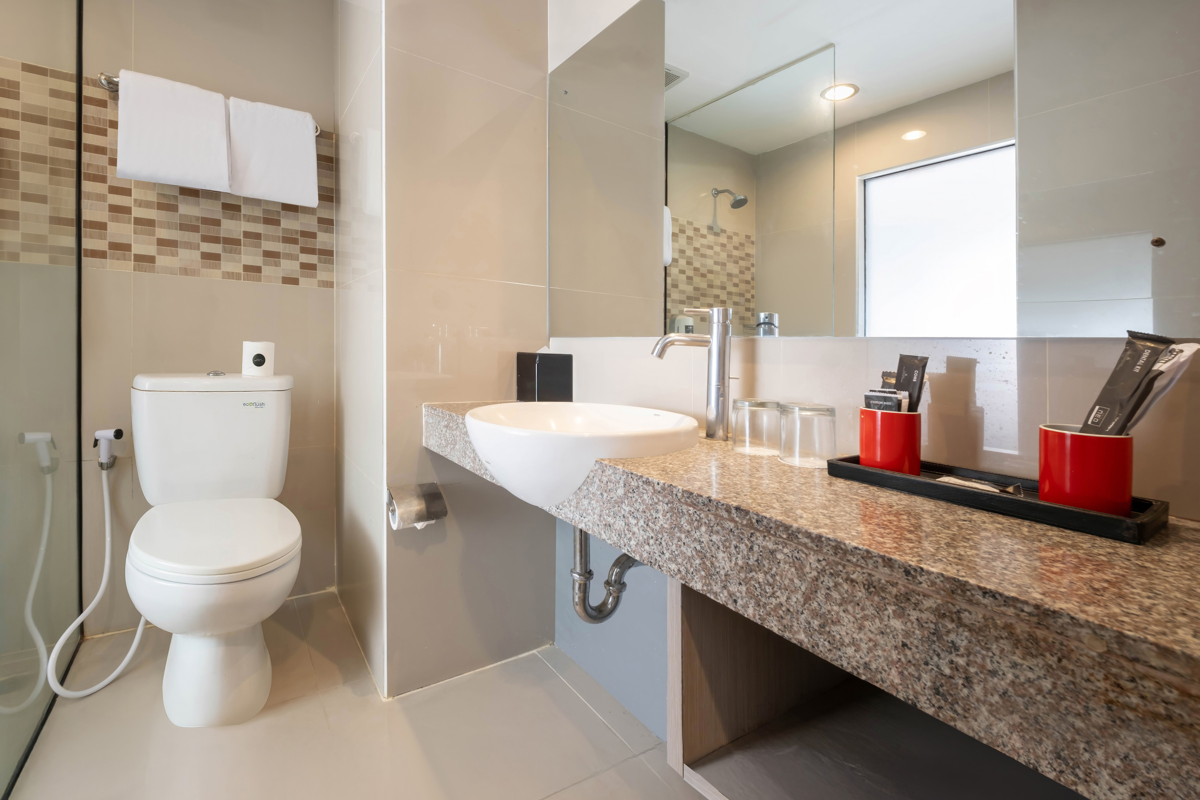 Hotel NEO Candi Simpang Lima - Semarang 37/38
