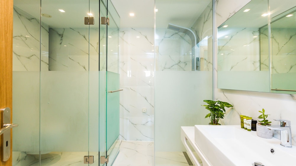 Menta City Boutique Hotel 63/67