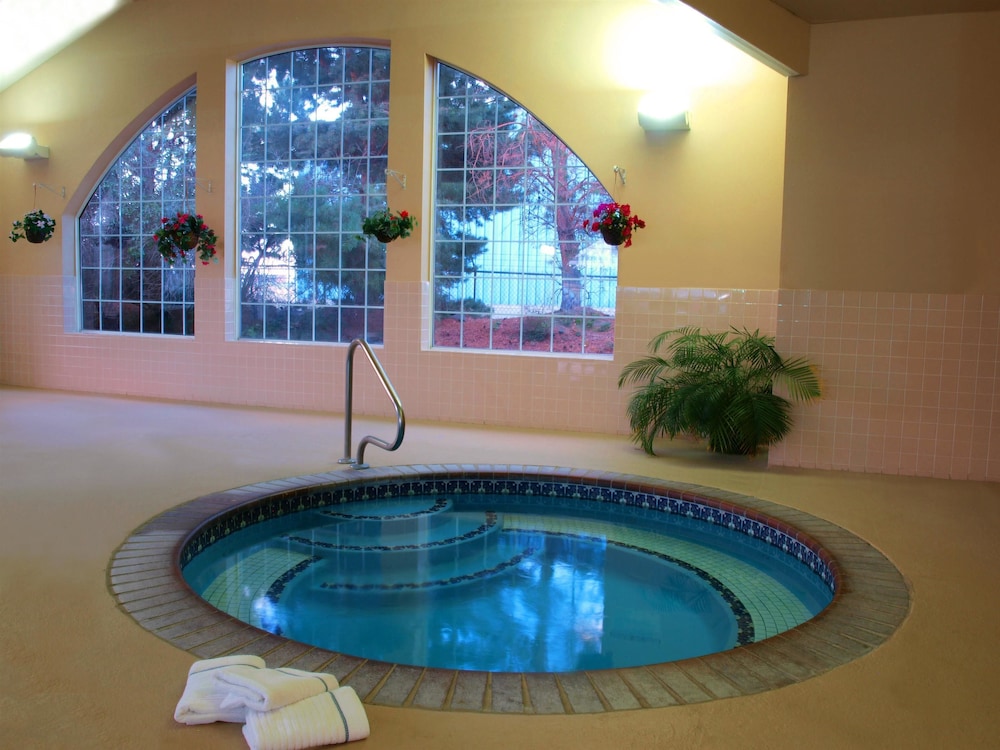 Best Western Plus Caldwell Inn & Suites 25/46