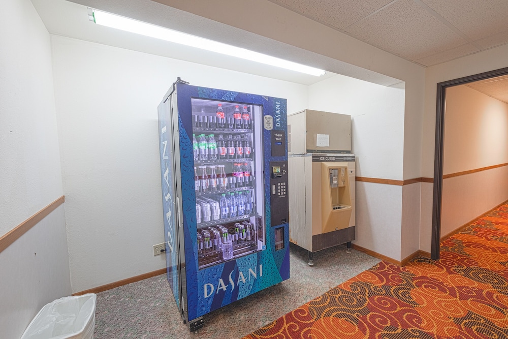 Harlan Inn and Suites By OYO Harlan 7/56