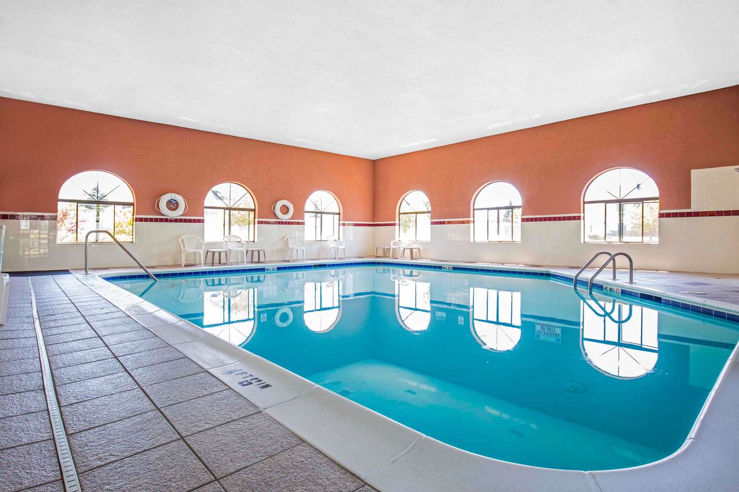Quality Inn Monee I-57 14/21