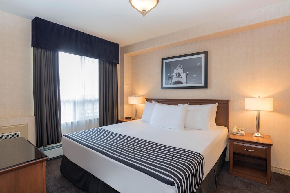Sandman Hotel Grande Prairie 8/42