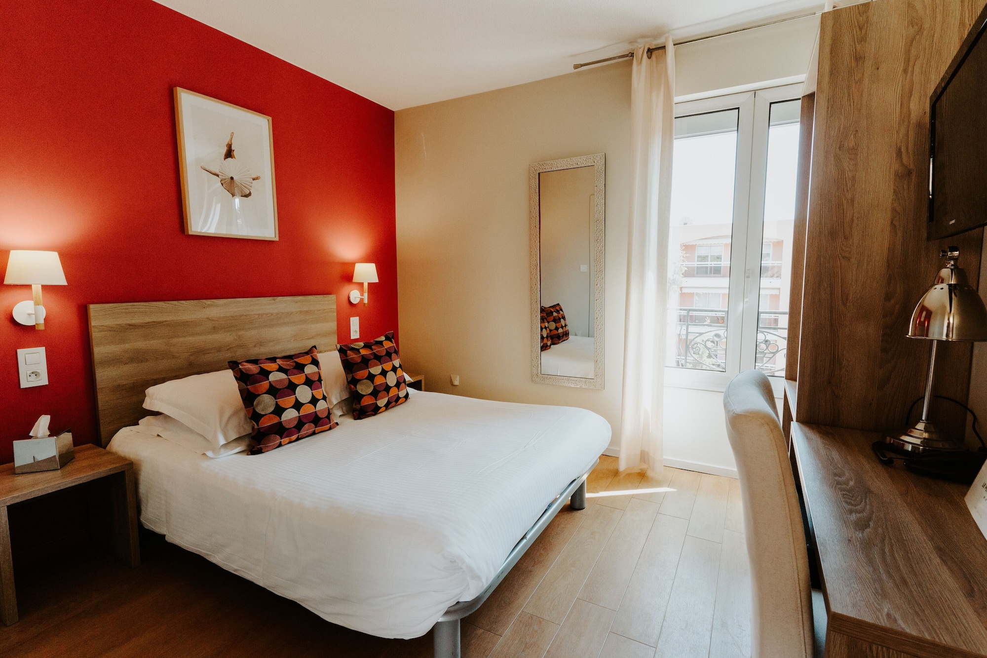 ECONOMY, DOUBLE BED