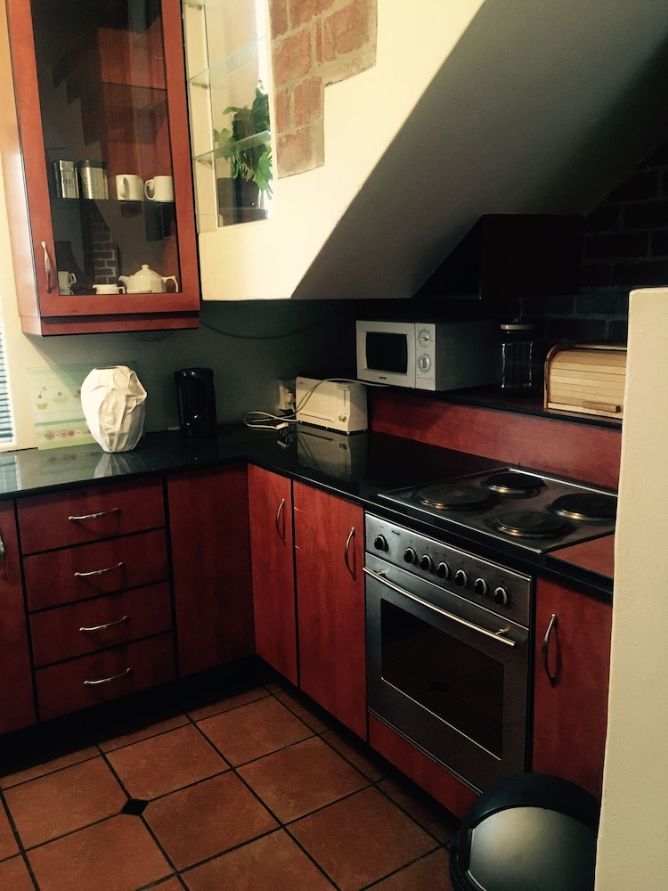 Mountain Manor Guest House 6/50