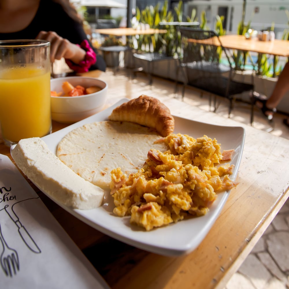 Medellin Vibes Hostel 35/70