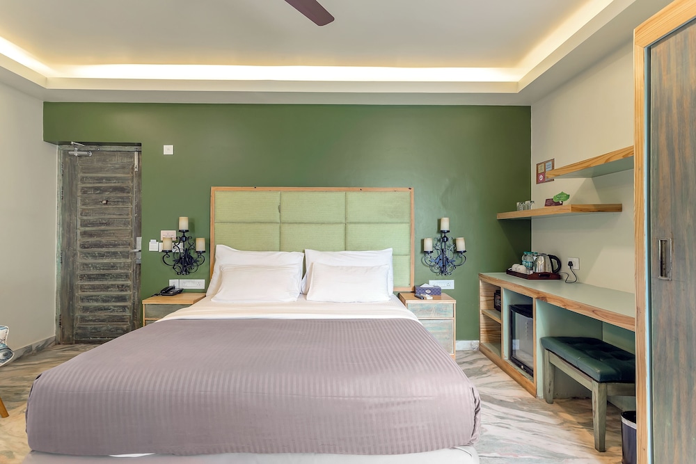 The Baga Beach Resort 26/66