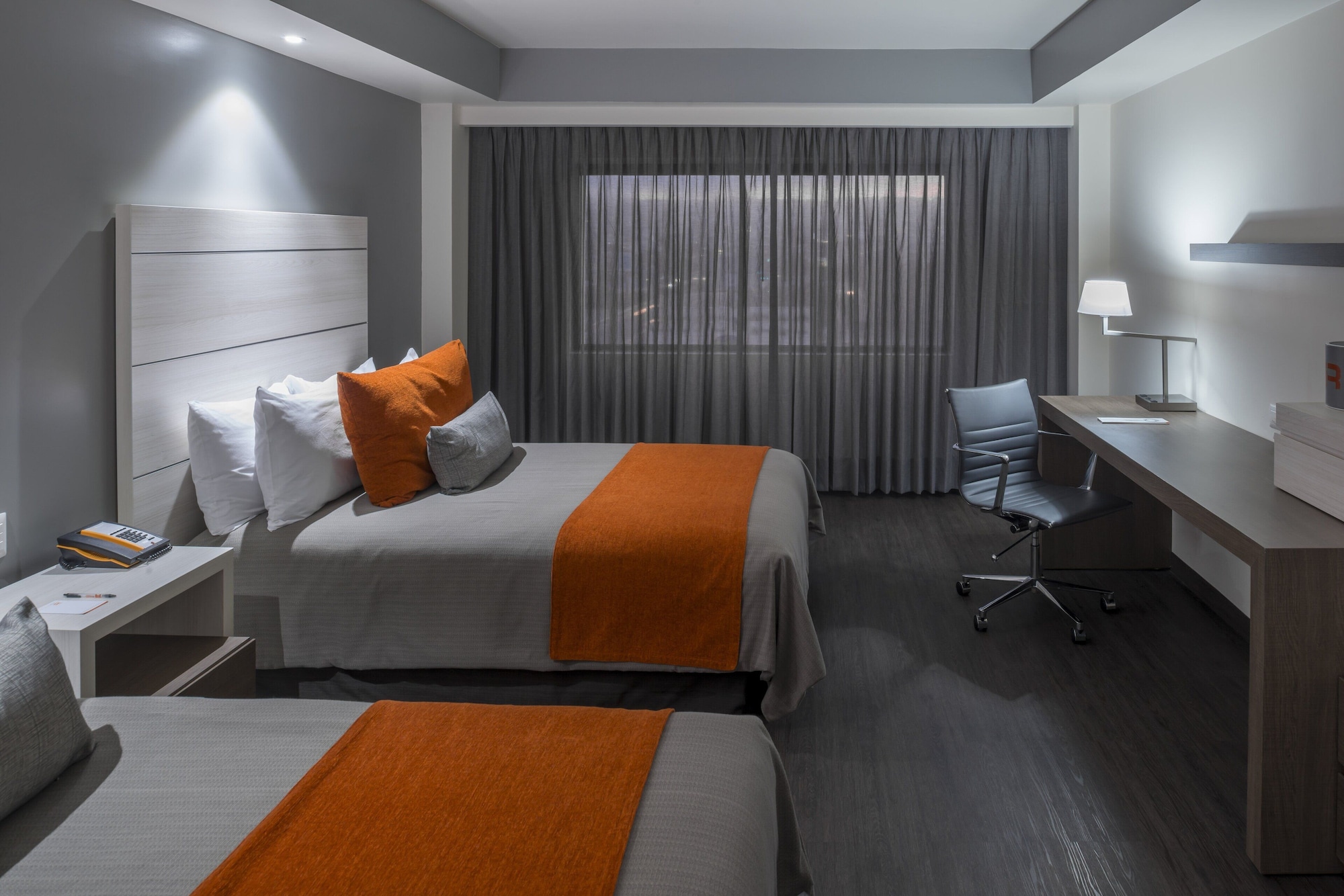 غرفة ديلوكس بسريرين مزدوجين، Real Inn Tijuana by Camino Real Hotels 3/8