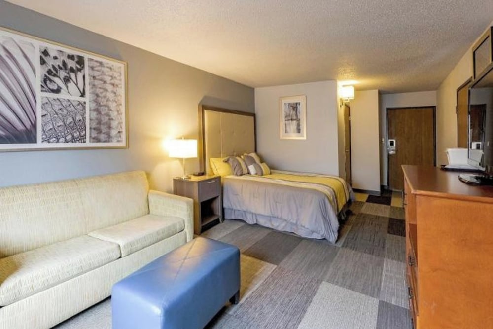 Best Western Plus Fairfield Executive Inn 27/67