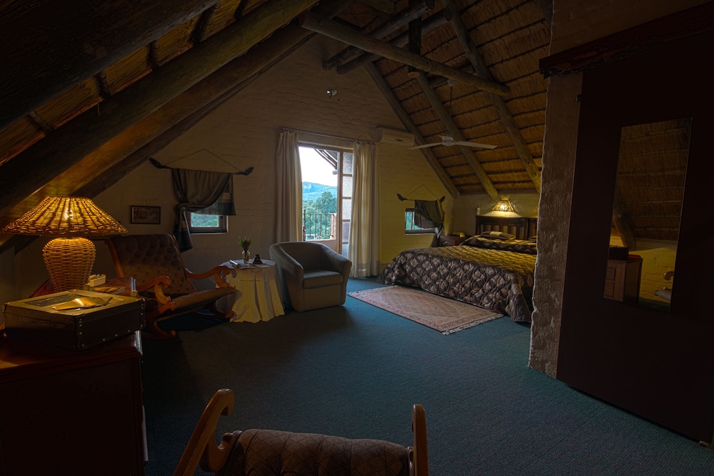 River House Lodge 36/50