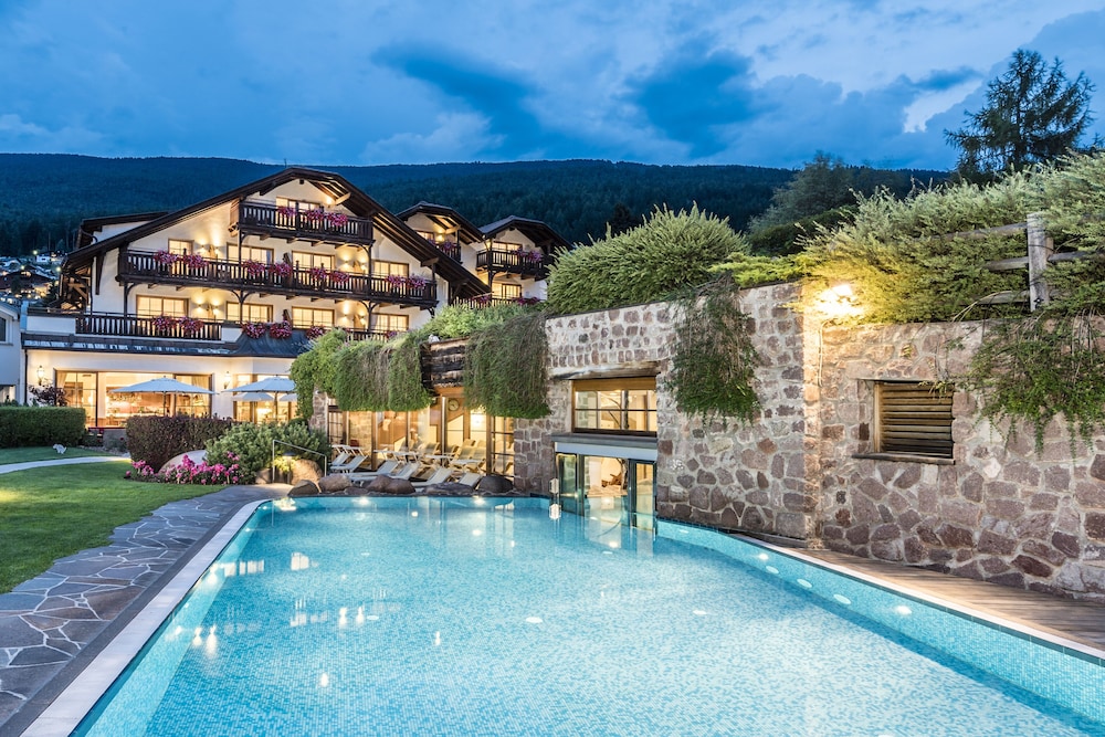 Hotel Angelo Engel 4/50