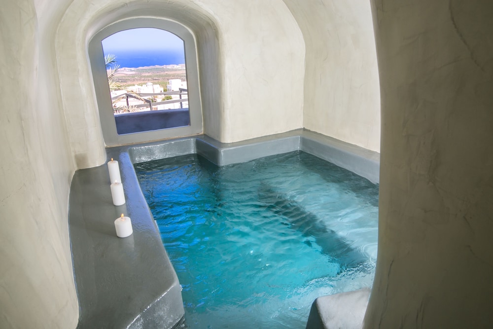 Santorini Villas 19/45