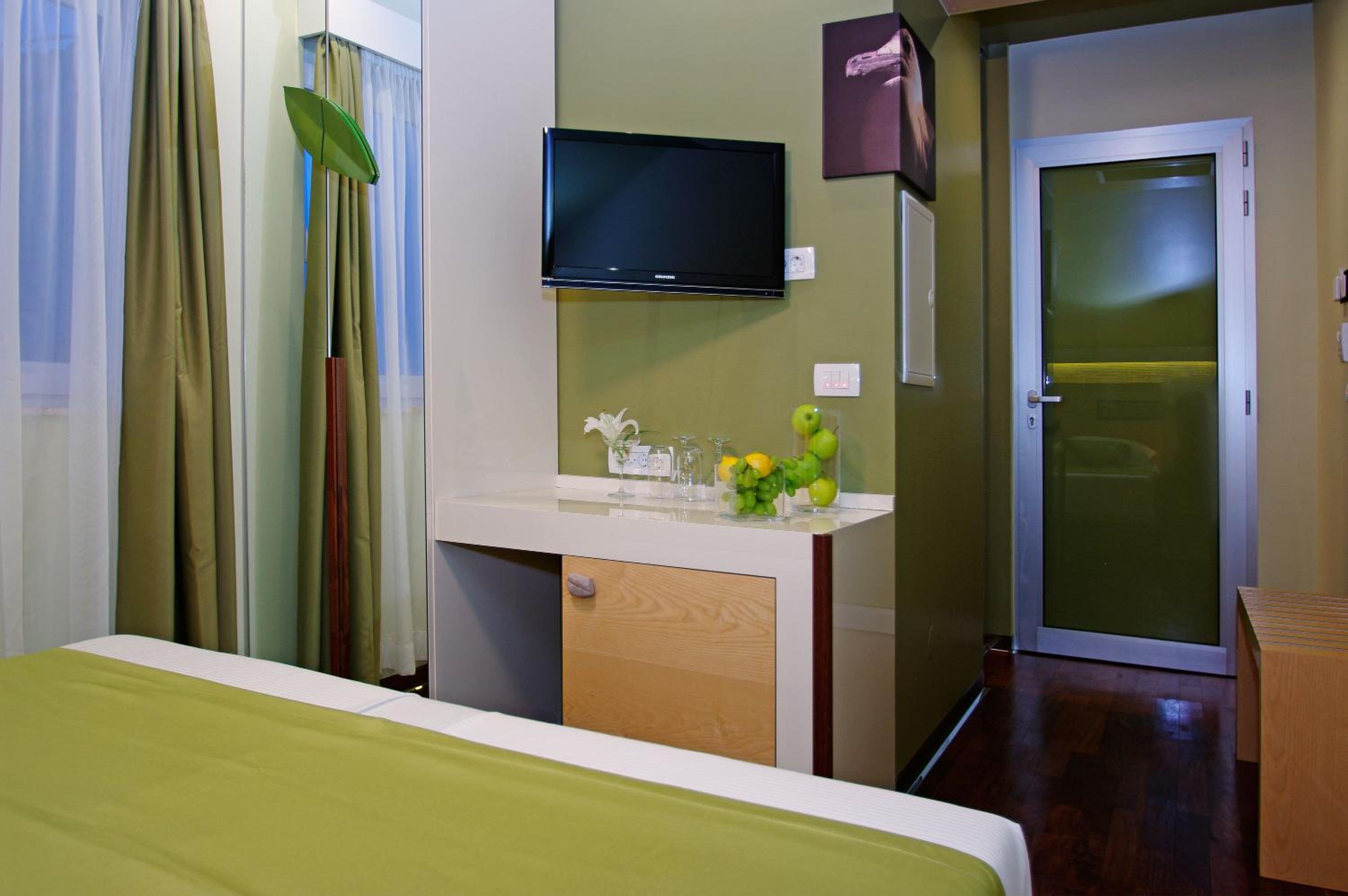 Room, Double Bed, Attic، Boutique Hotel Bol 5/7