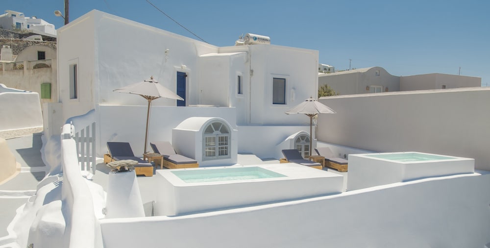Aqua Serenity Santorini Luxury Suites 44/50
