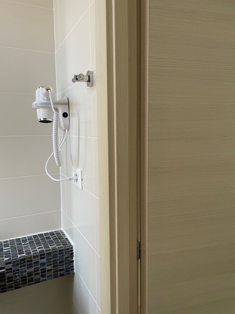 HOTEL ANNA LIVIA 12/56