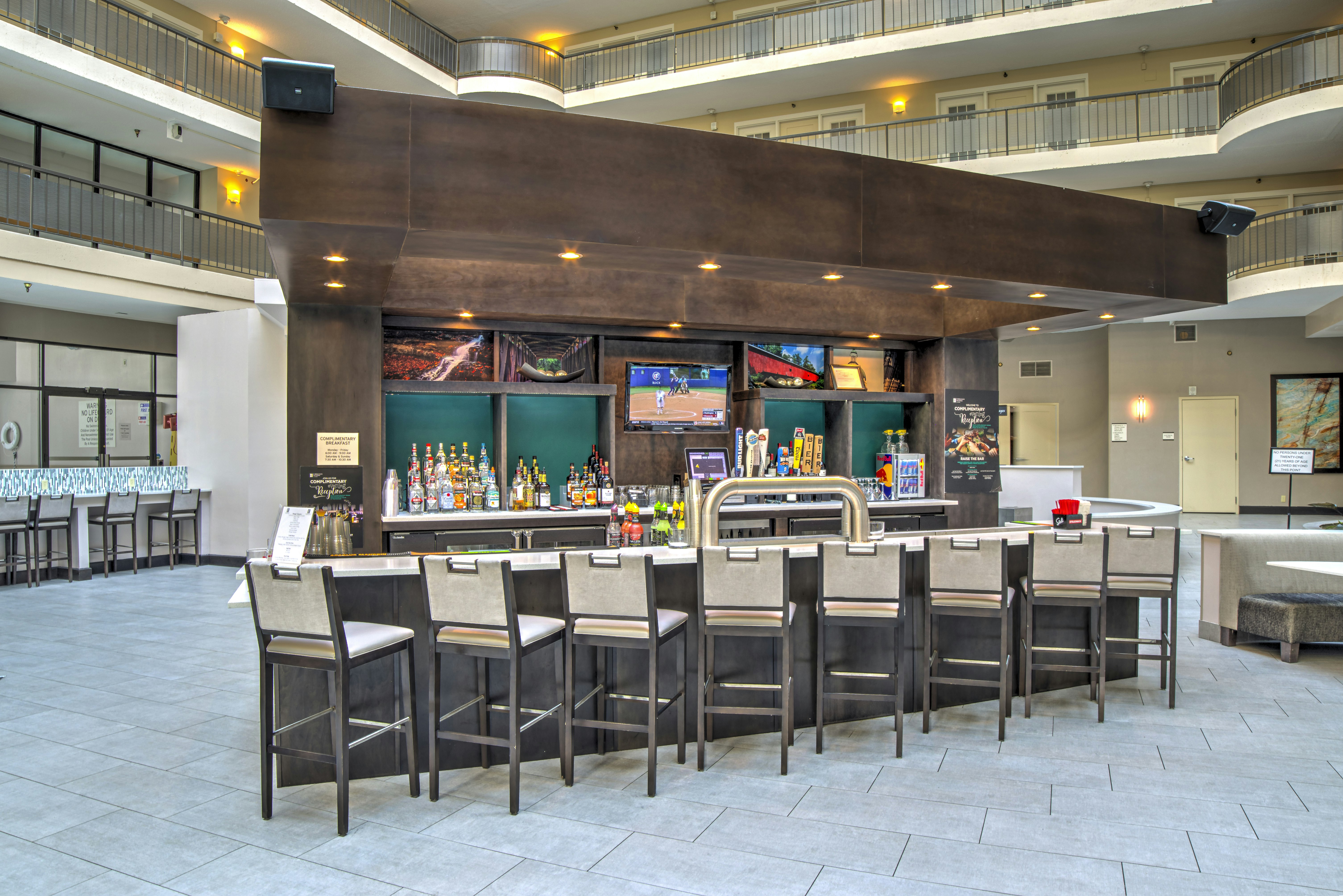 Embassy Suites Indianapolis North 13/24