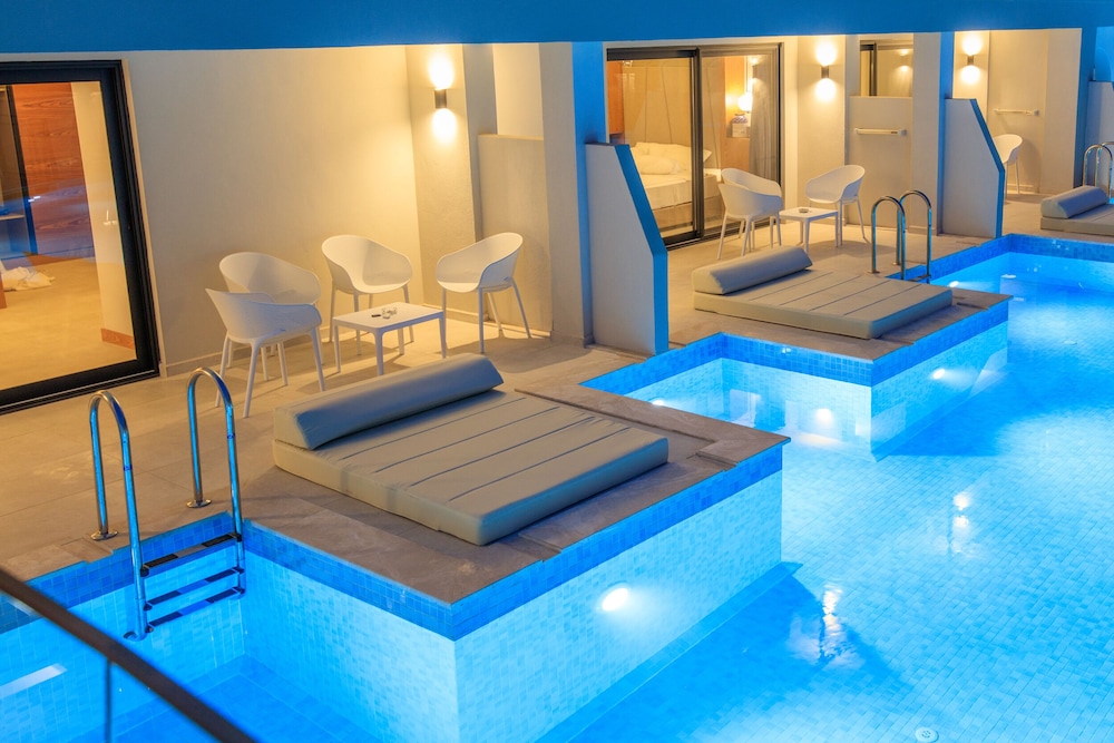 Orka World Hotel and Aqua Park 54/64