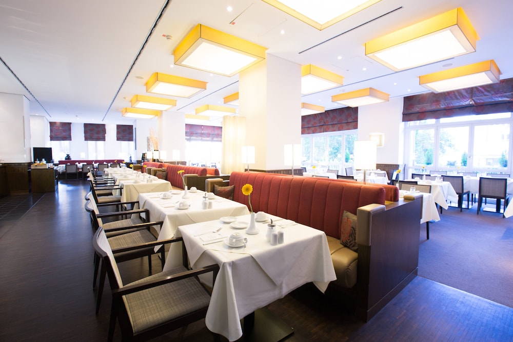 Garner Hotel Essen - Handelshof by IHG 63/85