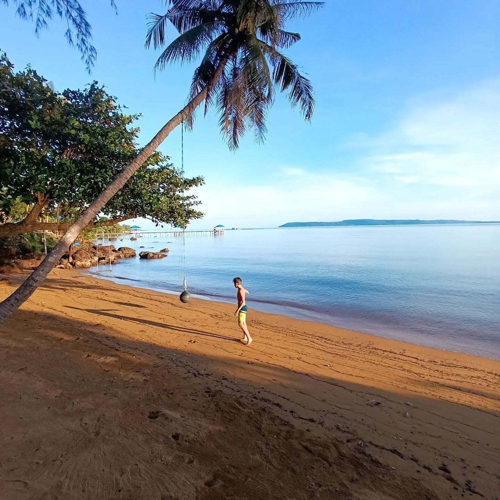 Koh Mak Buri Hut Natural Resort 72/74