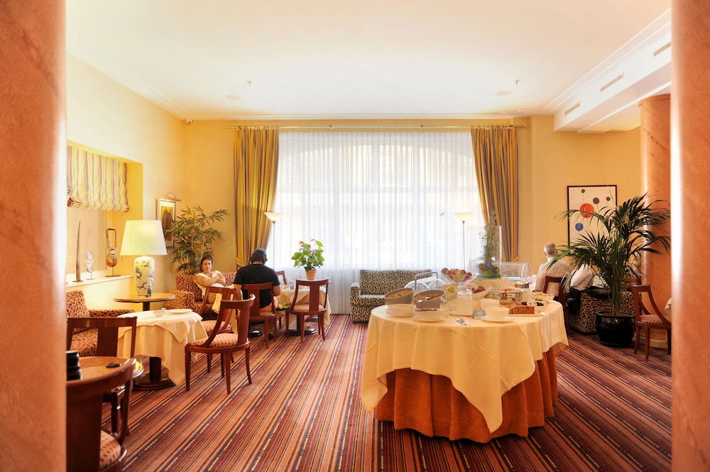 Hotel Victoria Lausanne 52/66