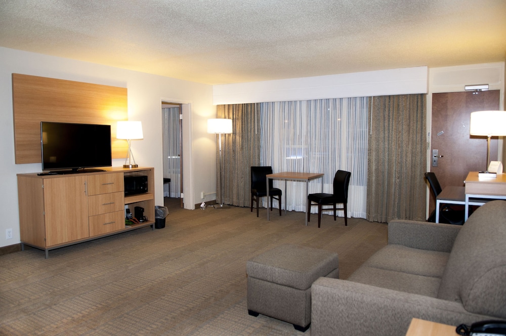 Holiday Inn Spearfish-Convention Center 31/55