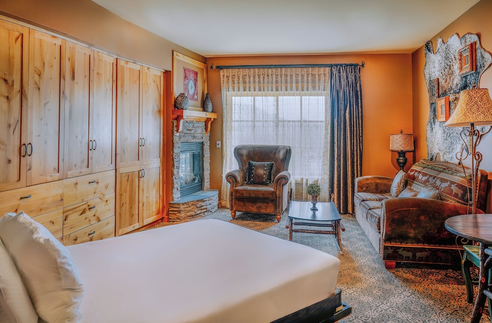 The Village Center At Big Sky Resort 12/70