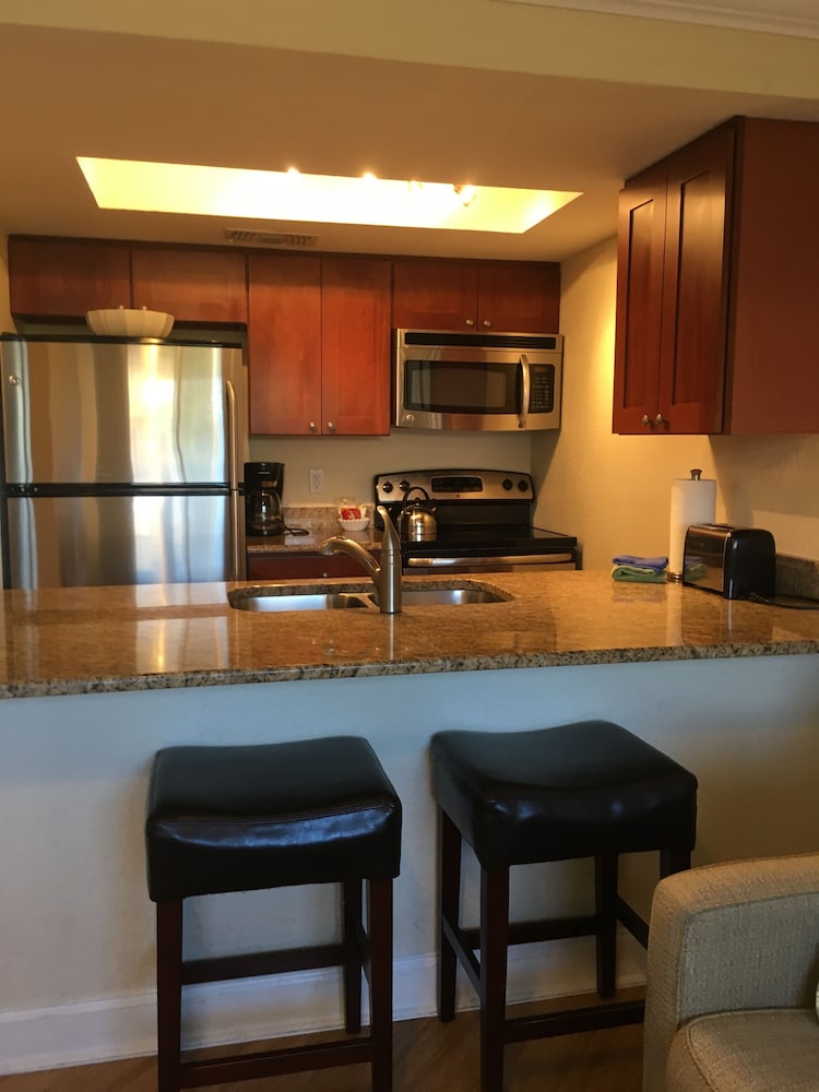 Westwinds Waterfront Resort 29/34