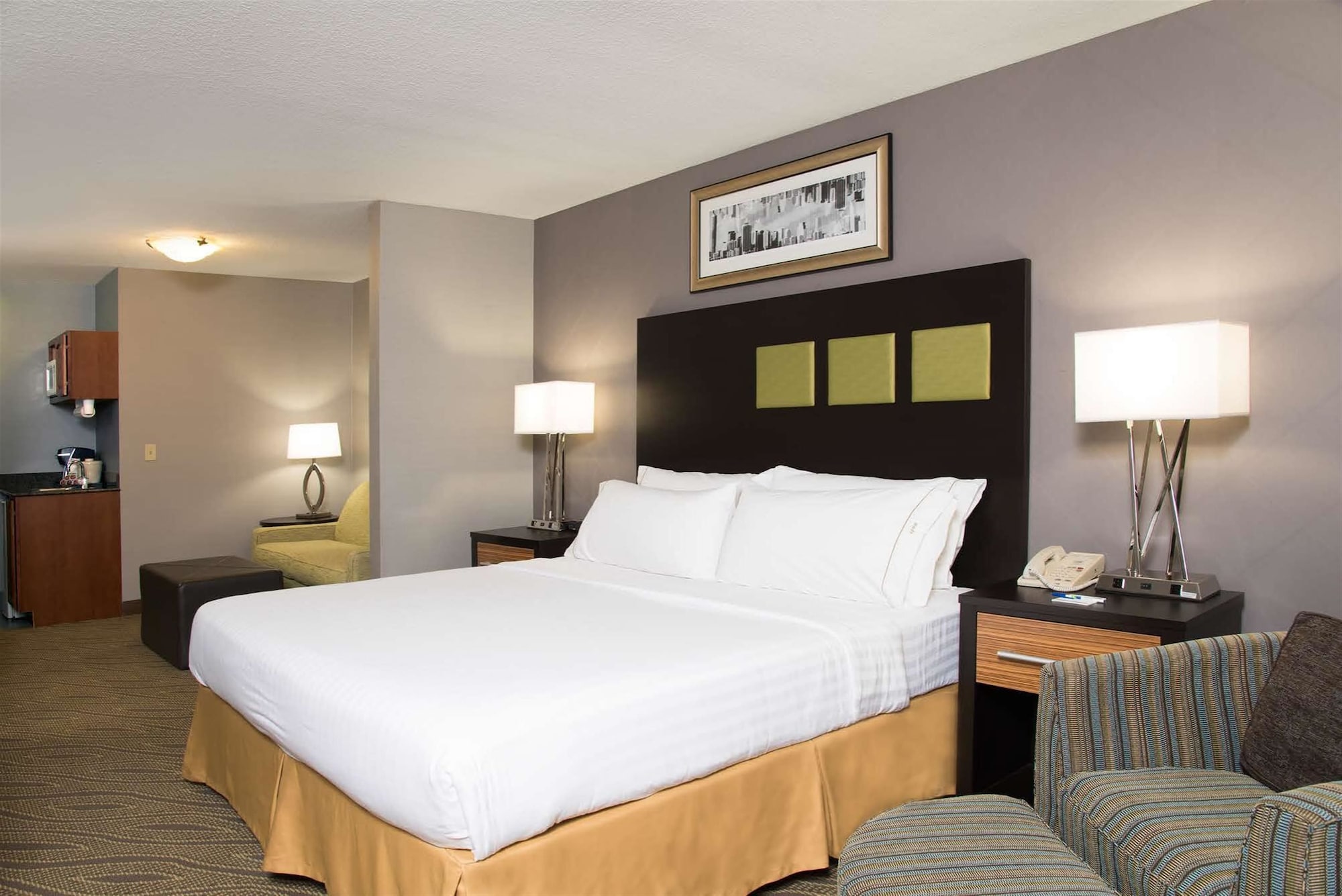Standard, King Bed, Extra Floor Space