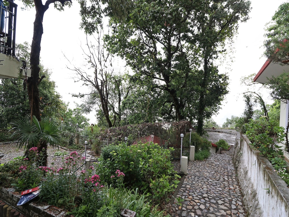 The Kings Kalindi Resort & Spa 26/27